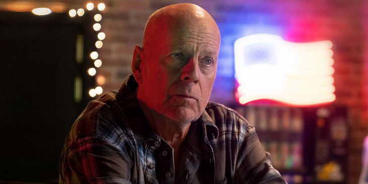 Жена Брюса Уиллиса: он узнает родных, но не знает, что у него деменция