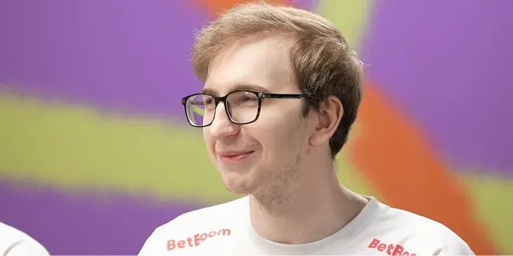 Save-: «Юзать войс не считается хорошей идеей для девушек, потому что рофлы пойдут про кухню»