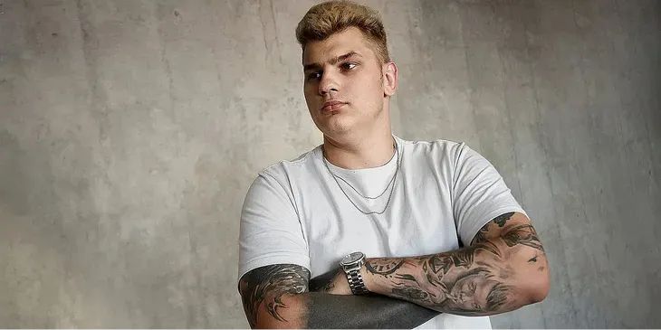 Iceberg: «Когда я завяжу с Dota 2, пойду охранять клуб — буду решать, зайдет ли мажор подцепить телочку или нет»