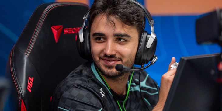 JottAAA показал недопущенный вариант стикера к StarLadder Budapest Major 2025