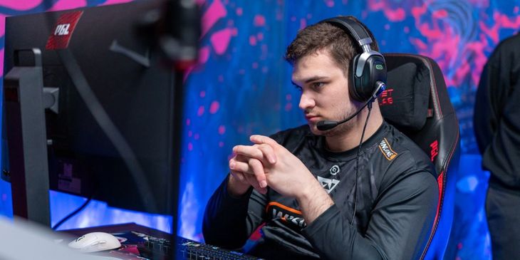 1w Team обыграла Virtus.pro в группе D на EWC 2026