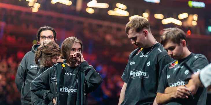 Провал Team Spirit, первый мейджор для NiKo, возвращение s1mple на тир-1 и не только — собрали восемь жирных прогнозов на 2026 год