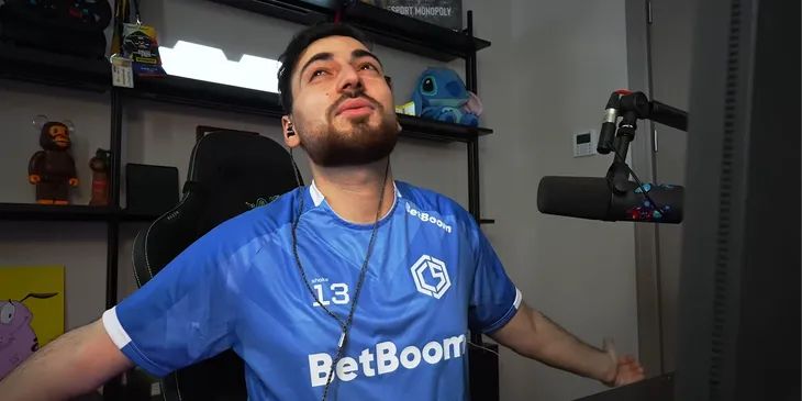 Shoke о новом патче в CS2: «Пострадают те, кто жмет перезарядку после первого же выстрела 😁»