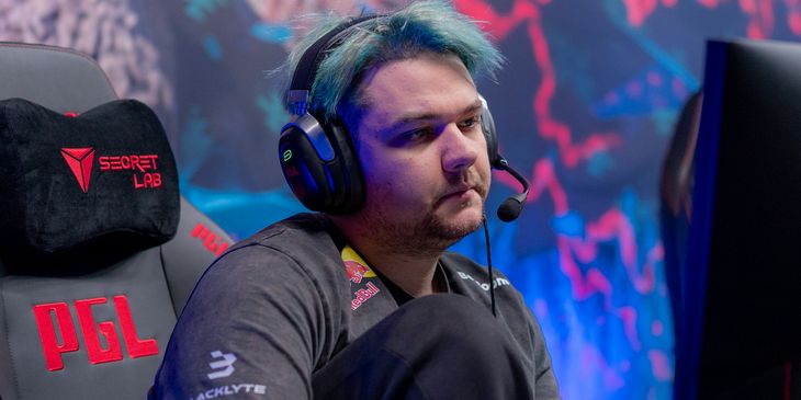 Team Falcons или Team Spirit — кто вылетит из PGL Wallachia S8?