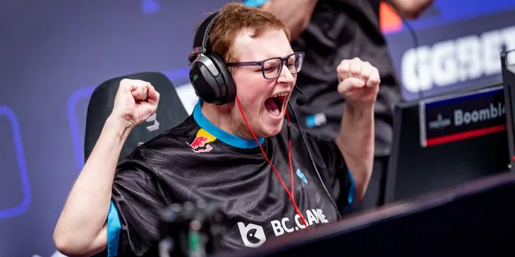 Инсайдер: «Boombl4 и Ax1le перейдут в BetBoom Team»