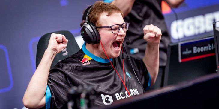 Инсайдер: «Boombl4 и Ax1le перейдут в BetBoom Team»