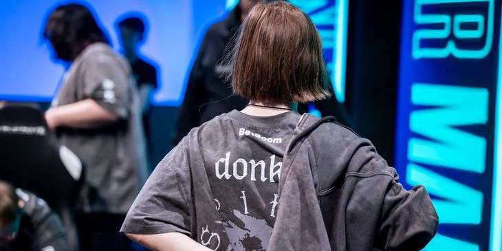 «Снова я. Опять 1v5» — donk о том, кто выиграет в номинации «Хайлайт года» в 2026-м