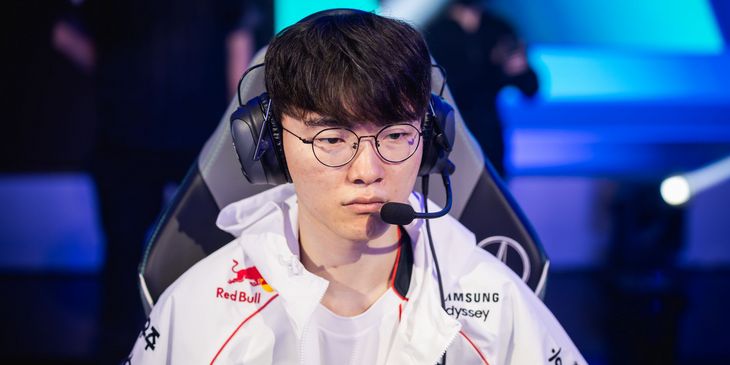 T1 переиграла FlyQuest в первом туре группового этапа на 2025 World Championship