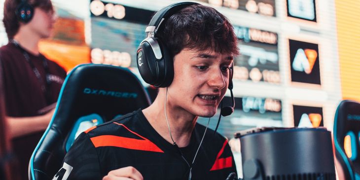 Virtus.pro заняла первое место на WINLINE EPIC Standoff 2 Jumble Rumble Season 8