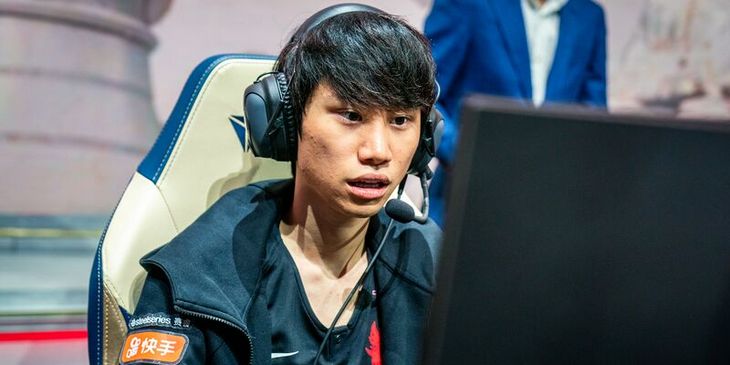 Инсайдер: Emo будет тренировать чемпиона мира по LoL. Игрок хочет поучаствовать в TI15