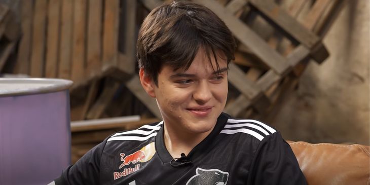 Molodoy представил идеальную Counter-Strike — стрельба из CS2, а движения из CS:GO