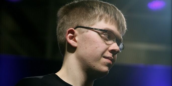 Дмитрий Happy Костин разгромил До LabyRinth Ю Хёна и стал чемпионом Dolphin Warcraft Super League — Season 1