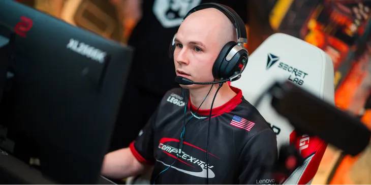 BanKs о трансфере EliGE в FaZe: «Лысый бафф подтвержден. Кому этот переход может не понравиться?»