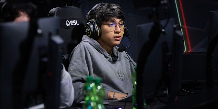 Pakazs оказался отцом ребенка девушки StingeR — драму обсудили в перуанском аналоге «Пусть говорят»