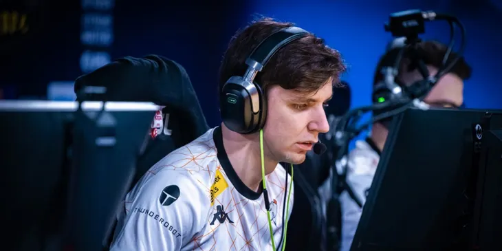 Virtus.pro прошла в финал квалификации Thunderpick World Championship 2026 после победы над Heroic