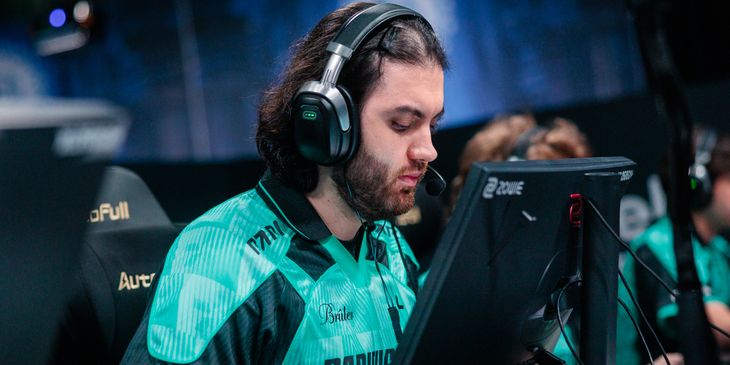 Jame: «Не знаю, как вы, но я скучаю по CS:GO, особенно по тикрейту 128, есть еще такие?»