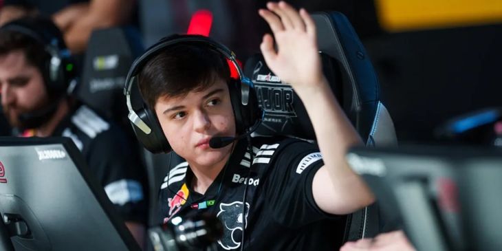 Molodoy: «Может быть, позже я уйду из Counter-Strike и стану профессиональным игроком в Clash Royale»