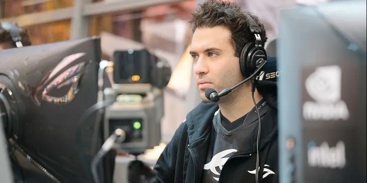 YapzOr: «Я довольно плотно занялся трейдингом на фондовом рынке»