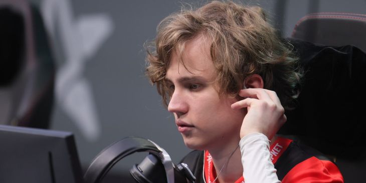 Noticed о грядущем матче против Aurora: «Я думаю, будет хорошая, красивая "Дота"»