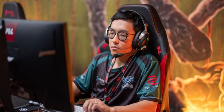 Faith_bian о карьере киберспортсмена: «У меня всё может быть хорошо и без "Доты", но я могу и поиграть, если есть хороший вариант»