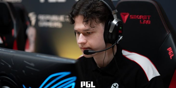 B8 Esports обыграла HOTU в закрытых отборочных на IEM Beijing 2026