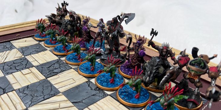 Мастер создал набор шахмат по вселенной Warcraft