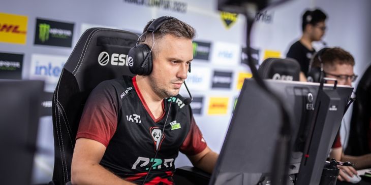 9Pandas обыграли Natus Vincere и прошли на DreamLeague Season 25