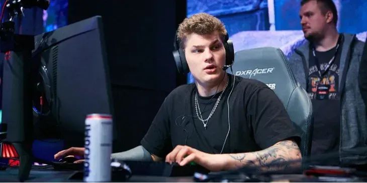 Iceberg вспомнил, как дрался с братом во время игры в Dota 2