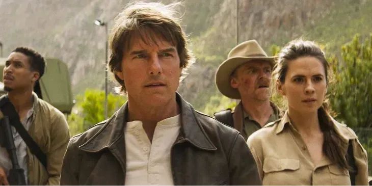 WB выпустила ролик в честь Тома Круза и представила трейлер «Диггера»