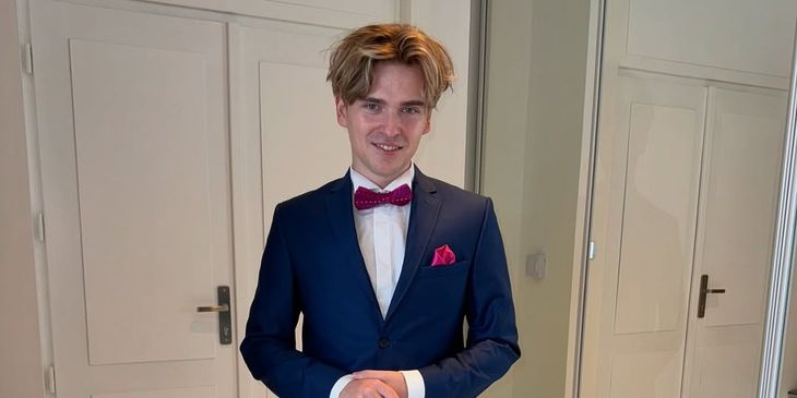 Sneyking раскрыл, как Skiter повредил руку