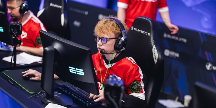 Аналитики: MOUZ — фаворит в матче против FURIA Esports на BLAST Open London 2025