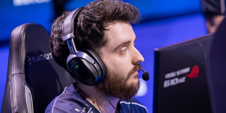 NAF уничтожил MOUZ клатчем 1v5 — и перевел карту в овертаймы