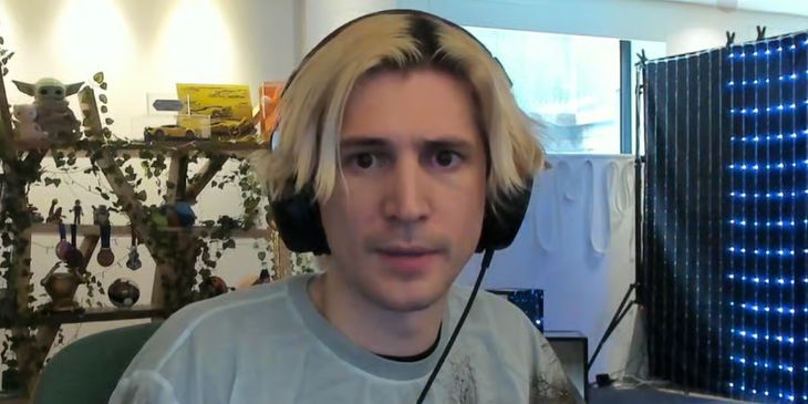 XQc назвал свои рекорды заработка за один стрим с гемблингом и играми
