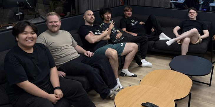BCGame с s1mple, Magisk и mzinho собралась на буткемпе