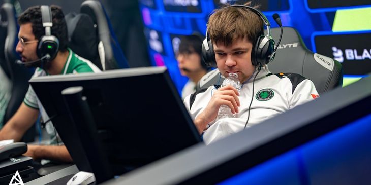 Смогут ли NAVI отобрать очки у Team Falcons на DreamLeague Season 28?