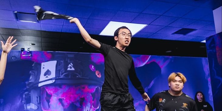 Владелец Aurora Gaming пообещал EmiliaQAQ подарить скины на $25 тыс., если Lynn Vision выйдет в плей-офф