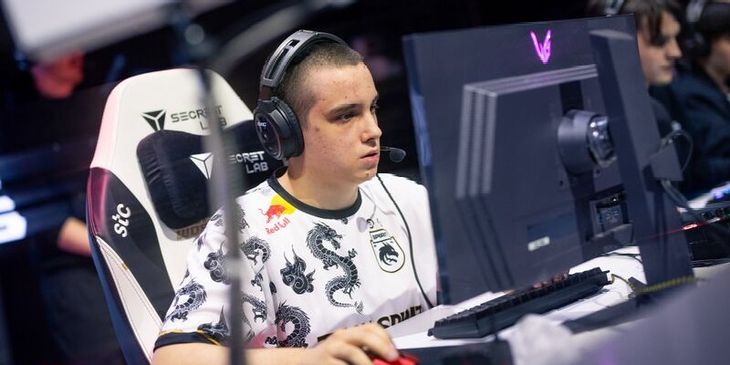 Team Spirit обыграла NAVI на групповом этапе ESL One Bangkok 2024