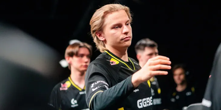Natus Vincere отказались от выступления в плей-офф HyperX Retake Season 13