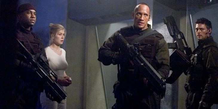 Розамунд Пайк об экранизации DOOM: «Катастрофа. Один из худших фильмов в истории»