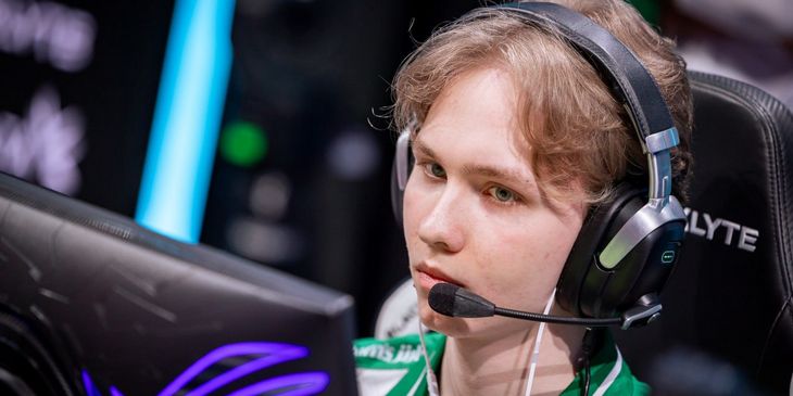 M0NESY о патче с изменением перезарядки: «Опять нерф AWP, уберите ее из игры уже тогда»