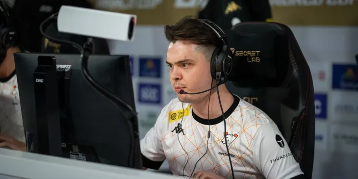 Virtus.pro начала выступление на PGL Cluj-Napoca 2025 c поражения от Team 3DMAX