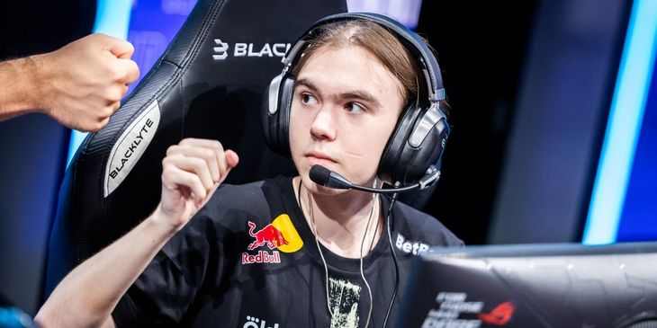 Donk обошёл ZywOo и m0NESY, став лучшим игроком на крупных турнирах в 2025 году