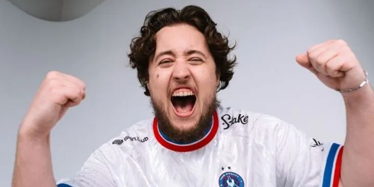 ZywOo назвал s1mple лучшим снайпером, чем он