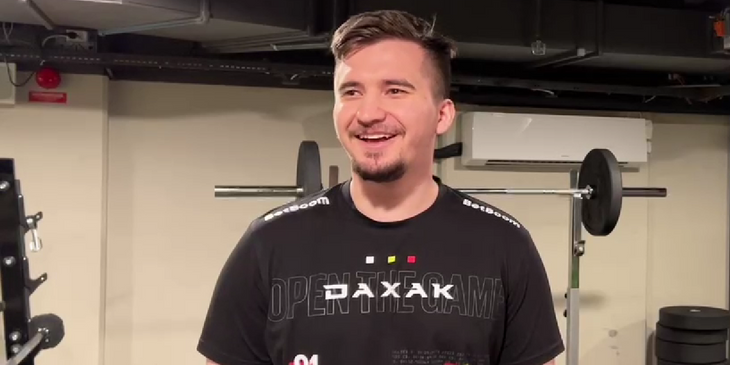 OneJey пошутил о конфликте с Daxak в матчмейкинге: «А кто сказал, что мы помирились?»