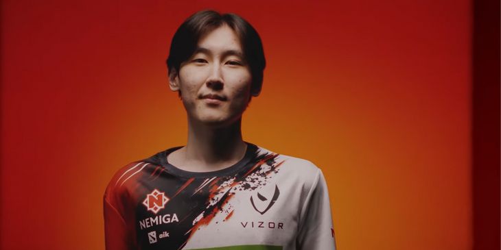 MOUZ включила Aik в состав команды по Dota 2 на FACEIT