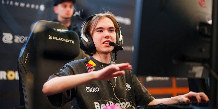 «Он будто играет в CS с самого рождения» — gla1ve и rain назвали donk лучшим игроком в CS2