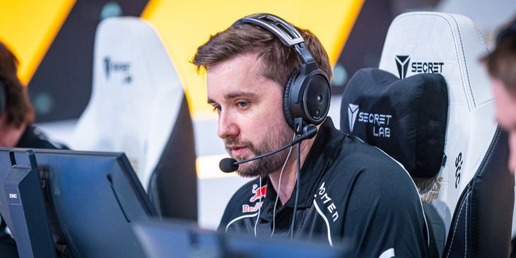 FUT Esports победила Astralis и прошла во вторую групповую стадию на ESL Pro League Season 23