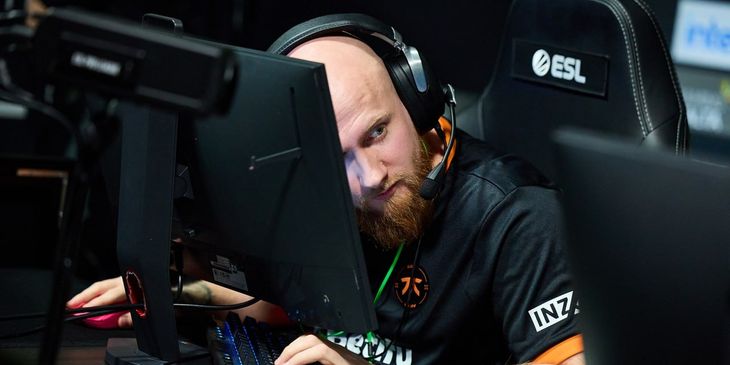 Fluxo победила Fnatic на первом этапе StarLadder Budapest Major 2025