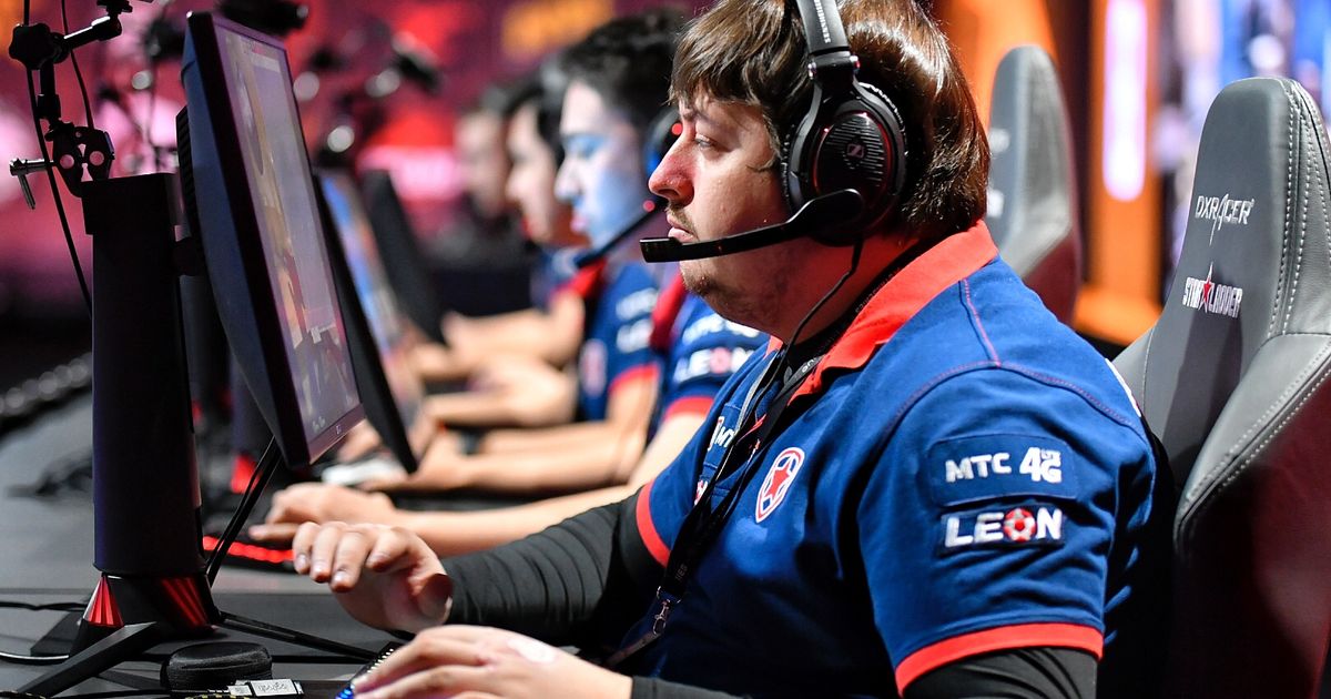 Dosia о бане на Twitch: «Я использовал оскорбительные фразы»