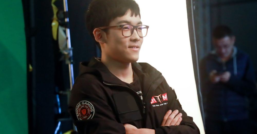 Xiao8 временно заменил Faith_bian в составе EHOME